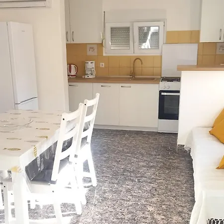 Bona Vera Vikendica Razanac