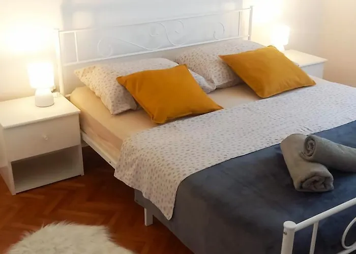 Tatil Evi Bona Vera Ražanac